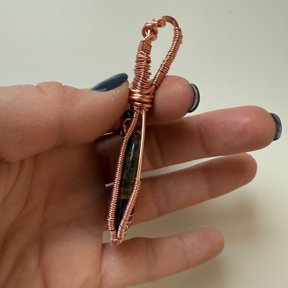 Nellite Pendant - Picture 5 of 6